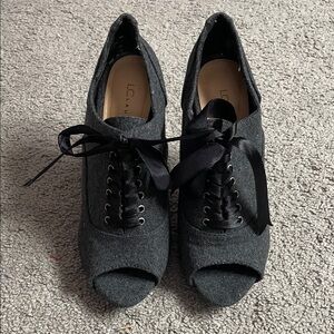 LC Lauren Conrad Women's Gray & Black Lace-Up Peep-Toe High Heeled Booties  7